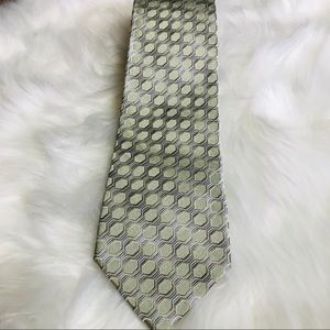 Geoffrey Beene light green 100% silk tie
